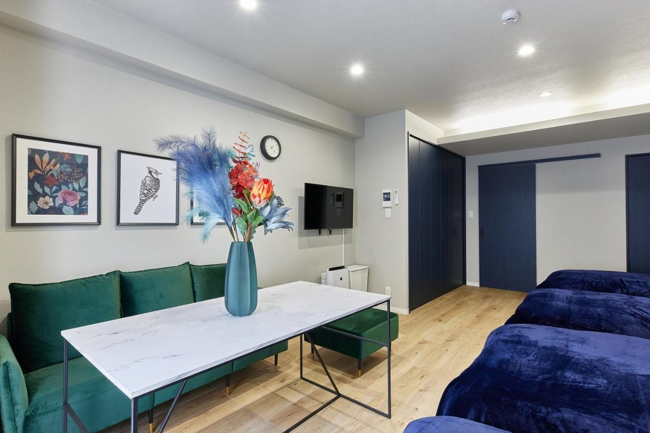 A.a.o Bldg. Namba Apartemen *